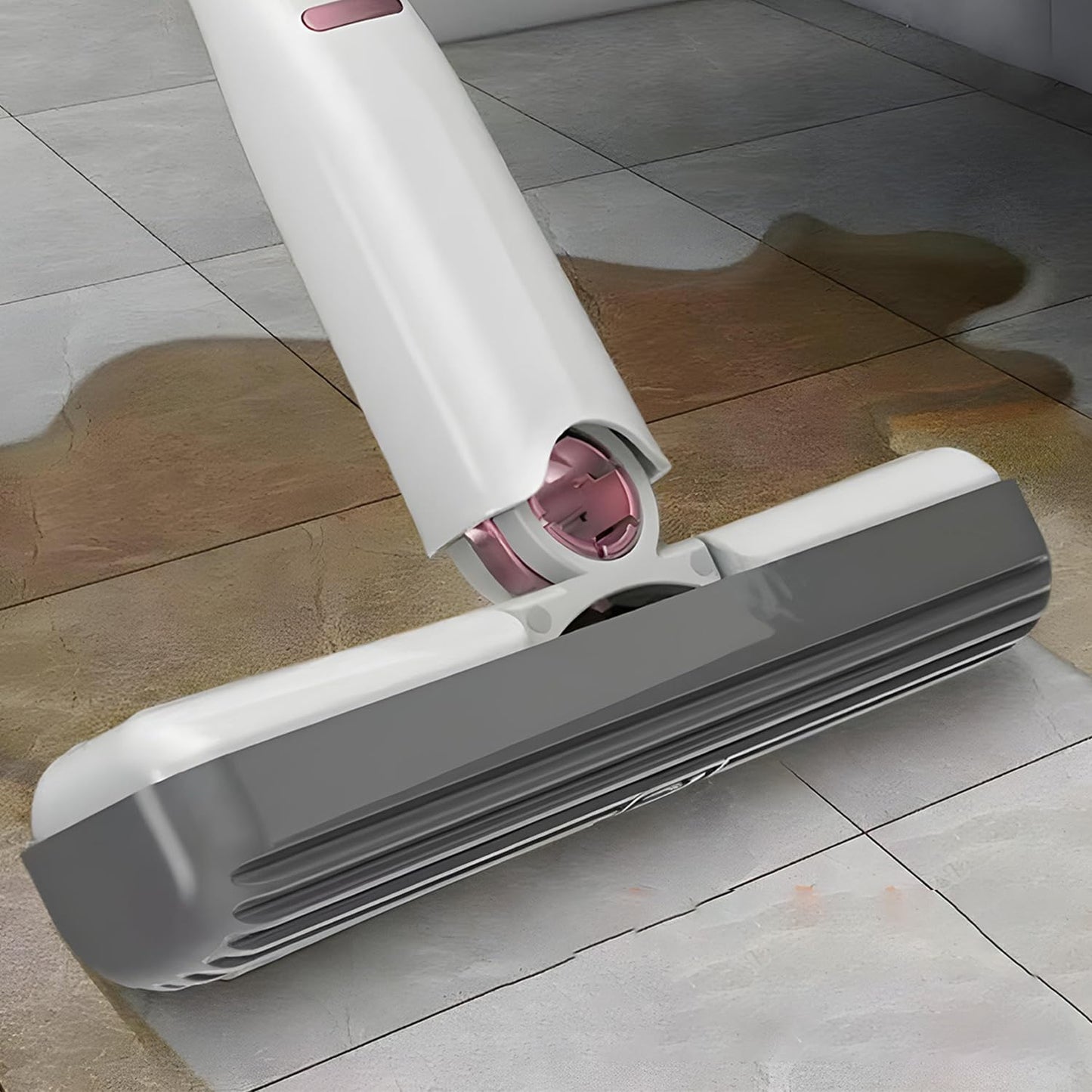 Portable Mini Mop with Self-Squeeze Mechanism