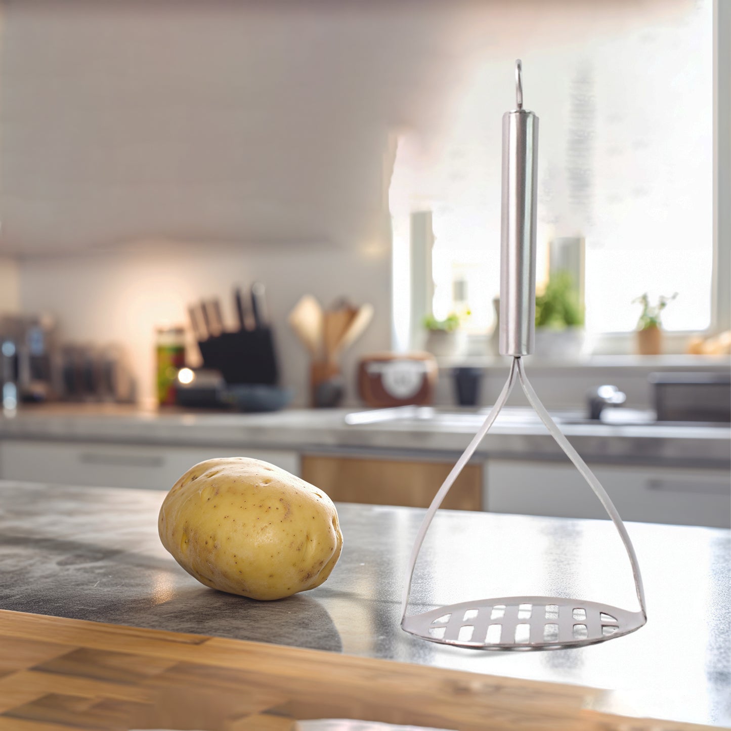 Stainless Steel Potato Masher with Stylish Handle – Heavy Duty, Easy Grip & Durable Kitchen Tool for Perfect Mashing